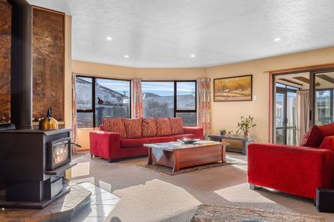 Photo of property in 7 Tenby Place, Avondale, Christchurch, 8061