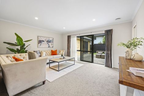 Photo of property in 25 Dairyland Drive, East Tamaki Heights, Auckland, 2016