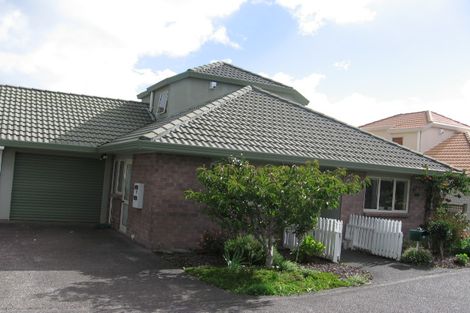Photo of property in 31 Central Park Drive, Te Atatu South, Auckland, 0610