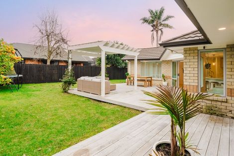 Photo of property in 26 Nielsen Gardens, Rototuna, Hamilton, 3210