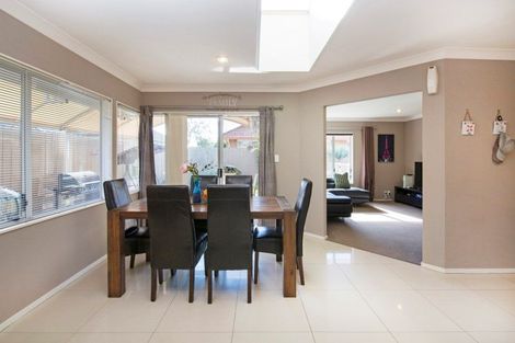 Photo of property in 58 Frank Nobilo Drive, Golflands, Auckland, 2013