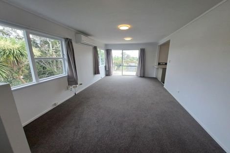 Photo of property in 100 Barrys Road, Glendene, Auckland, 0602