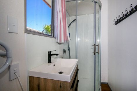 Photo of property in 21 Palmerston Street, Westport, 7825