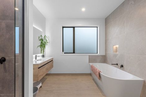 Photo of property in 87 Black Peak Road, Wanaka, 9382