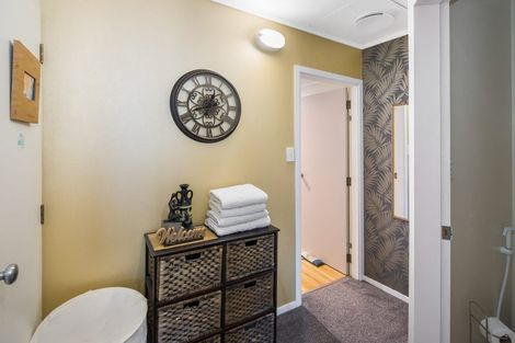 Photo of property in 10 Jasons Place, Churton Park, Wellington, 6037