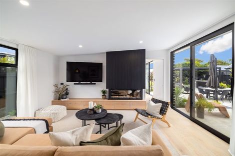 Photo of property in 97 Bryndwr Road, Bryndwr, Christchurch, 8052