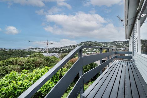 Photo of property in 1/29 Winston Street, Crofton Downs, Wellington, 6035