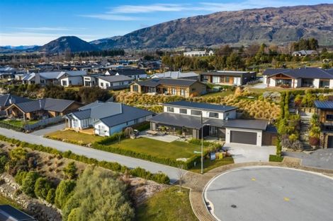 Photo of property in 32 Niger Street, Wanaka, 9305