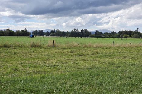 Photo of property in 16 Northbrook Road, Rangiora, 7400