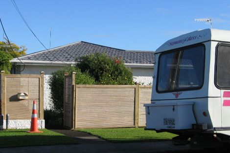Photo of property in 15a Doment Crescent, Orewa, 0931