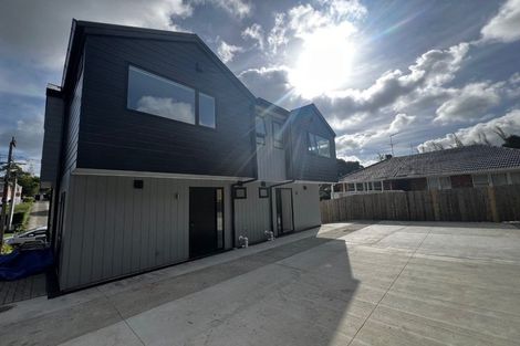 Photo of property in 1/21 Divich Avenue, Te Atatu South, Auckland, 0610