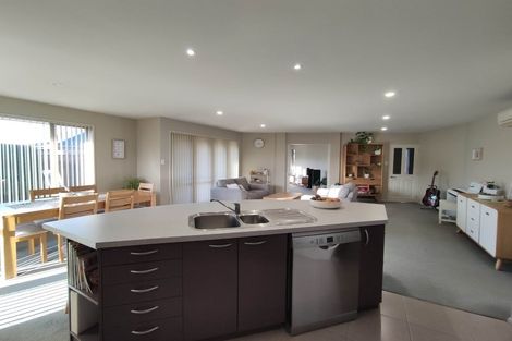 Photo of property in 5 Cassinia Gardens, Aidanfield, Christchurch, 8025