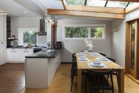 Photo of property in 26 Gamblins Road, Saint Martins, Christchurch, 8022