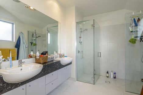 Photo of property in 15 Foresters Crescent, Parklands, Christchurch, 8083