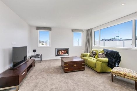 Photo of property in 1 Tuangi Way, Papamoa Beach, Papamoa, 3118