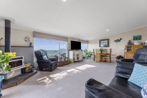 Photo of property in 17 Nasmyth Street, Kakanui, Oamaru, 9495