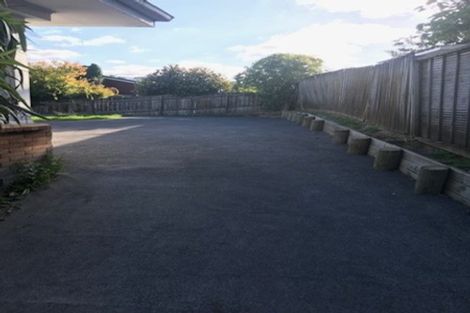 Photo of property in 18b Agincourt Street, Glenfield, Auckland, 0629