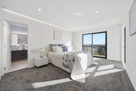 Photo of property in 11 Mill Hill Close, Flat Bush, 2019