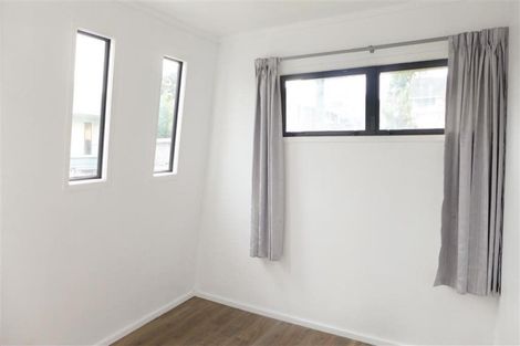 Photo of property in 1/17 Ribblesdale Road, Henderson, Auckland, 0612