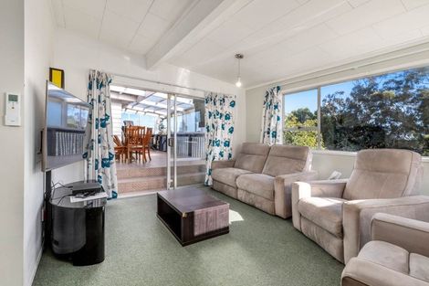 Photo of property in 115 Manuka Road, Bayview, Auckland, 0629