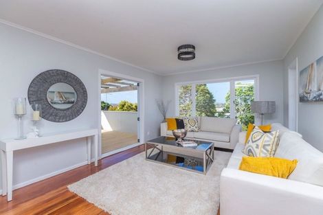Photo of property in 55 Bruce Road, Glenfield, Auckland, 0629
