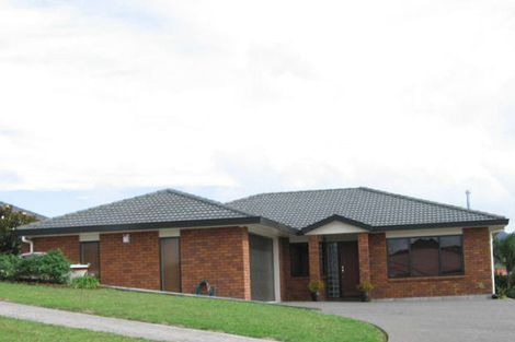 Photo of property in 20 Roy Maloney Drive, Henderson, Auckland, 0612