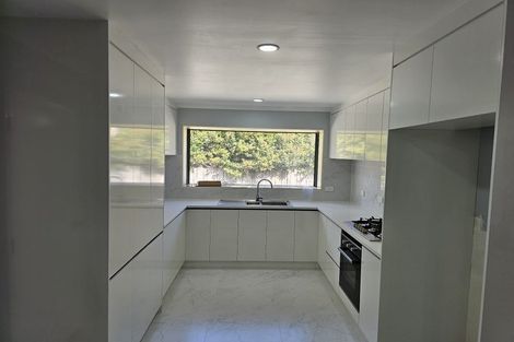 Photo of property in 70a Manuroa Road, Takanini, 2112