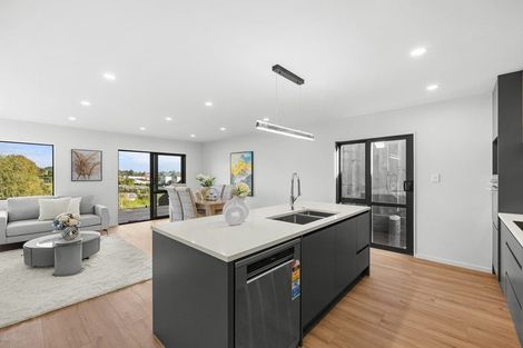 Photo of property in 12 Nanjing Road, Pukekohe, 2120