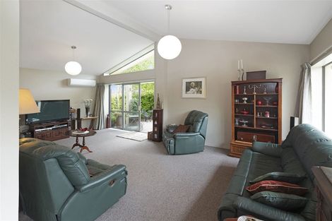 Photo of property in 64 Kimberley Street, Casebrook, Christchurch, 8051