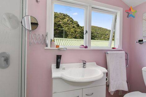 Photo of property in 128 Muritai Road, Eastbourne, Lower Hutt, 5013