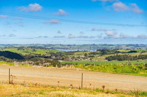 Photo of property in 439 Franklin Road, Paparoa, 0571