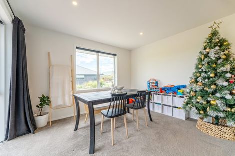 Photo of property in 9 Grove Avenue, Weston, Oamaru, 9401