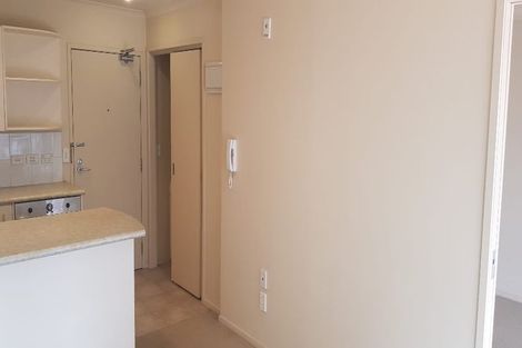 Photo of property in The Rennaissance, 1i/18 Ronwood Avenue, Manukau, Auckland, 2104