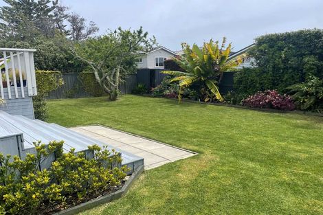 Photo of property in 2/28 Bayswater Avenue, Bayswater, Auckland, 0622