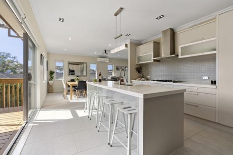 Photo of property in 39 Hornbill Drive, Fairview Heights, Auckland, 0632