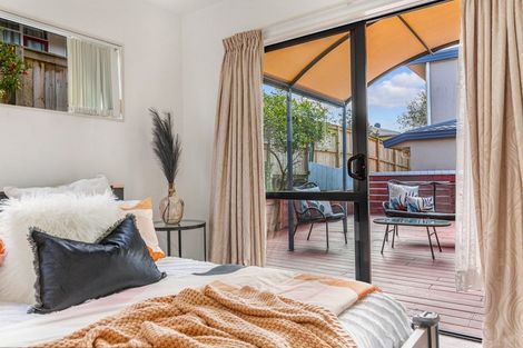 Photo of property in 217a Onewa Road, Birkenhead, Auckland, 0626