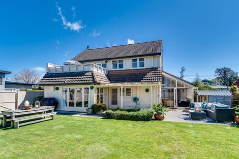 Photo of property in 41 Avondale Road, Taradale, Napier, 4112