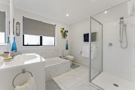 Photo of property in 53 Alberta Road, Glen Avon, New Plymouth, 4312