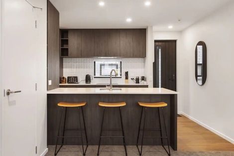 Photo of property in 2/329 Lincoln Road, Addington, Christchurch, 8024