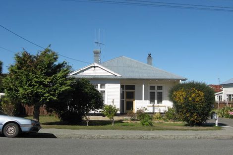 Photo of property in 15 Herbert Street, Waimate, 7924