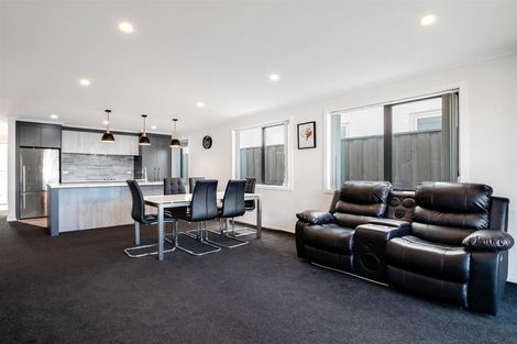 Photo of property in 17 Holmes Hanover Lane, Halswell, Christchurch, 8025