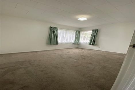 Photo of property in 21 Ranui Avenue, Ranui, Auckland, 0612