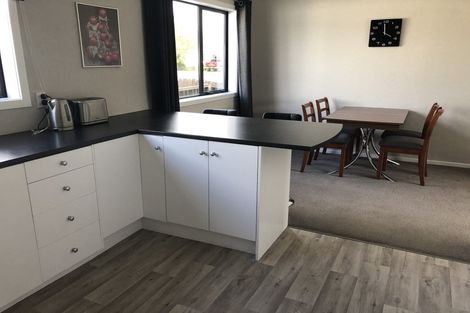 Photo of property in 61a Park Street, Winton, 9720