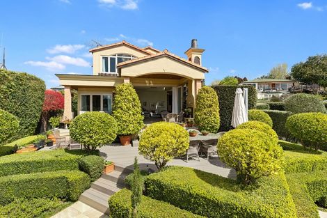 Photo of property in 64 Lake Crescent, Hamilton Lake, Hamilton, 3204