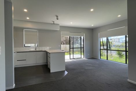 Photo of property in 2 Hanga Place, Papatoetoe, 2024