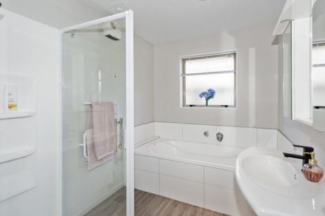 Photo of property in 11a Bassett Street, Burwood, Christchurch, 8083