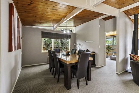 Photo of property in 8 Woodstock Place, Hokowhitu, Palmerston North, 4410