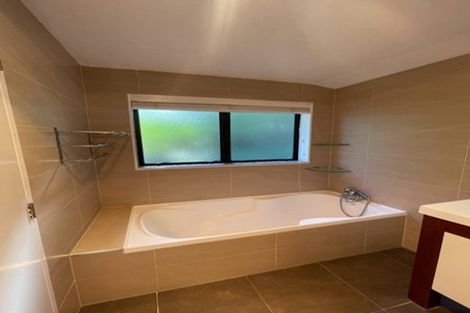 Photo of property in 20 Brownlee Place, Pukekohe, 2120