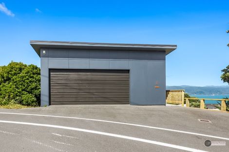 Photo of property in 4 Singers Road, Korokoro, Lower Hutt, 5012