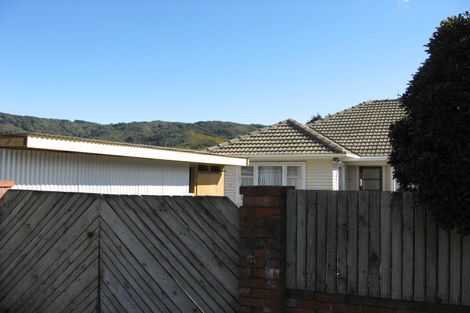 Photo of property in 4 Coast Road, Wainuiomata, Lower Hutt, 5014